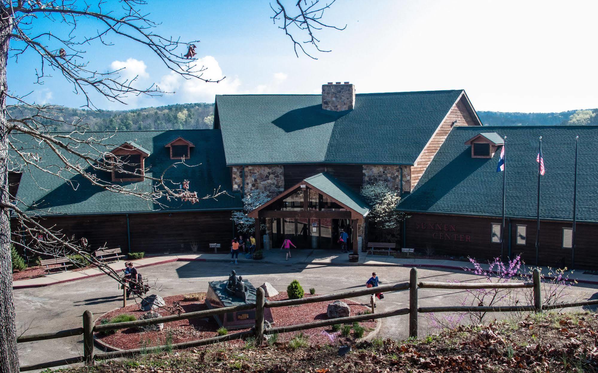 Potosi Ymca Trout Lodge מראה חיצוני תמונה